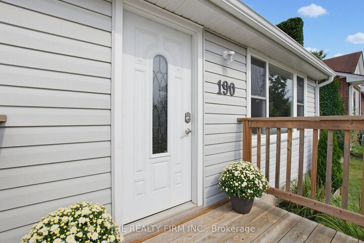 Property Photo:  190 Vancouver Street  ON N5W 4R7 