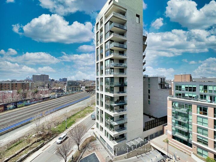 Property Photo: 1171 Queen Street W 913 ON M6J 1J6