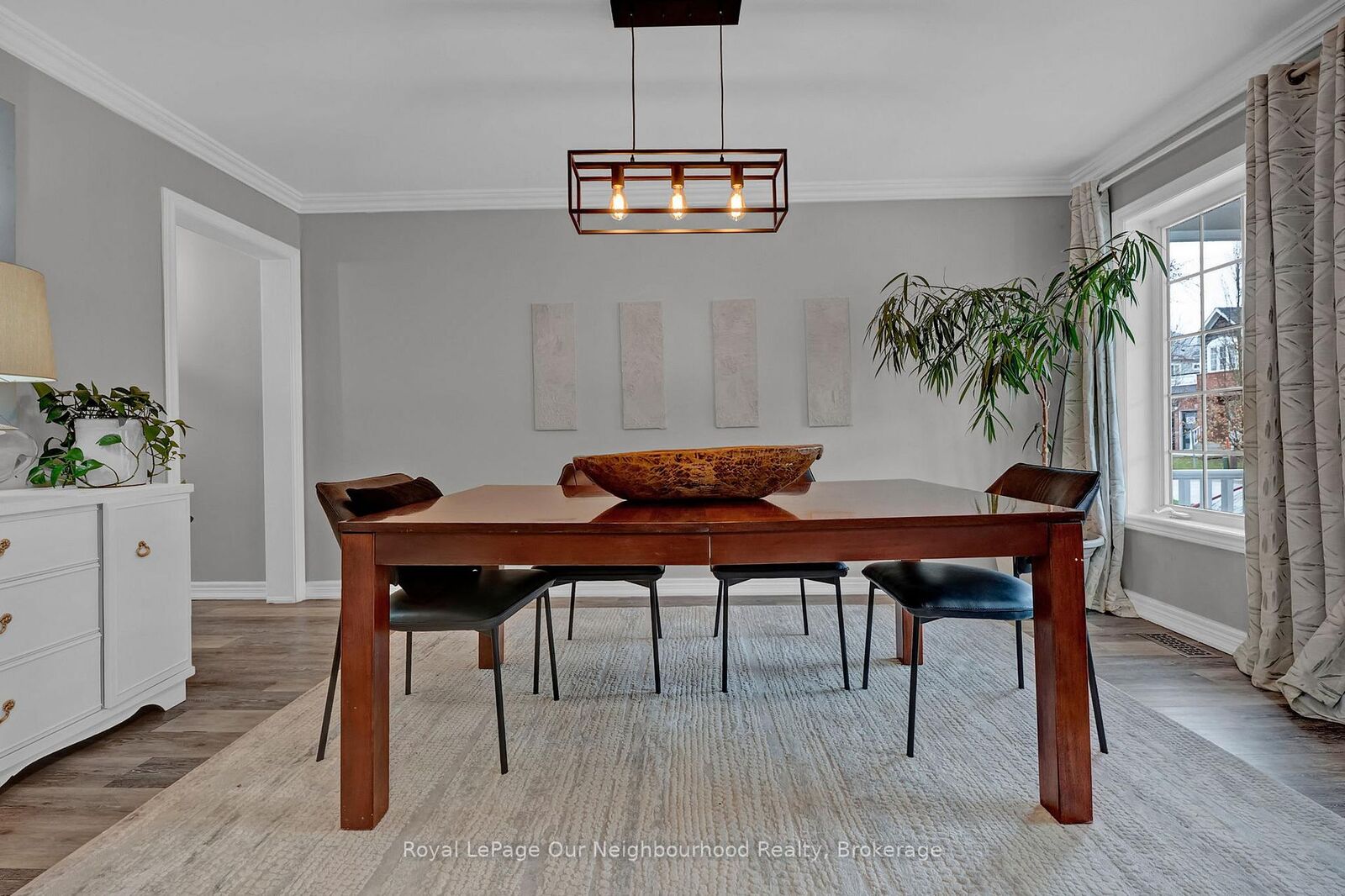 Property Photo:  24 Kingham Avenue  ON L1Z 1M9 