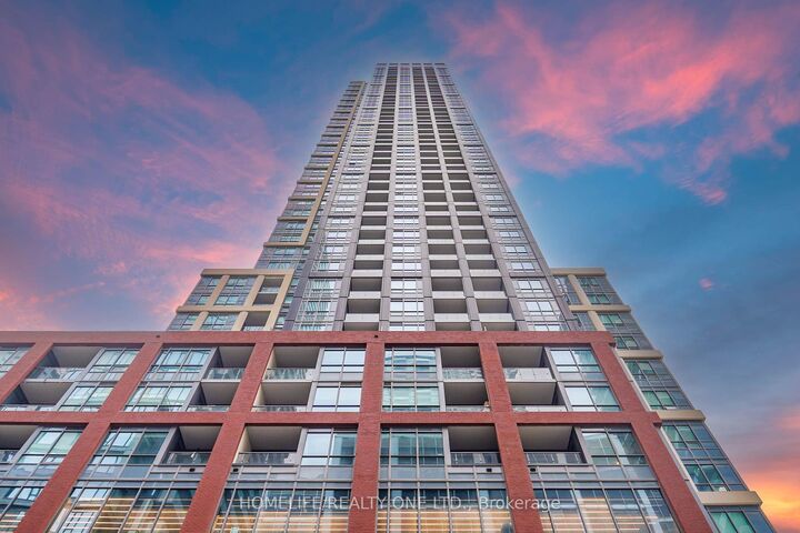 Property Photo: 108 Peter Street 4803 ON M5V 2G7