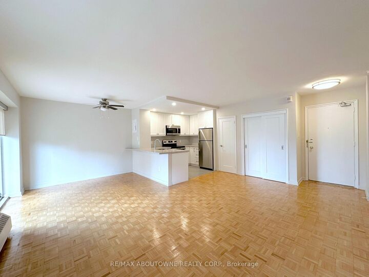 Property Photo: 135 Allan Street 306 ON L6J 3N4