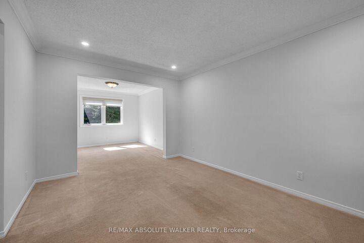 Property Photo:  65 Halley Street  ON K2J 3W3 