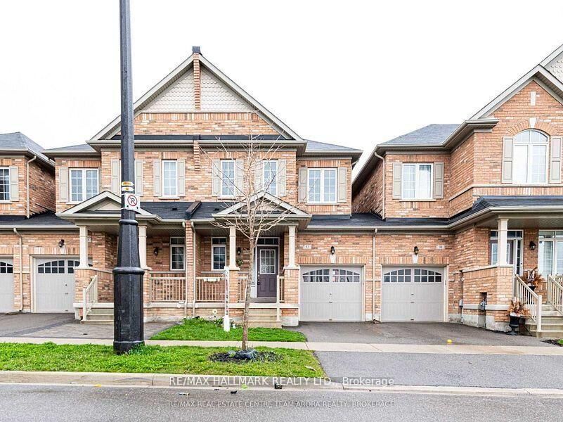 Property Photo: 32 Kempenfelt Trail ON L7A 0Z6