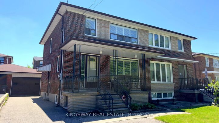 Property Photo: 31 Quinan Drive ON M6L 1E8