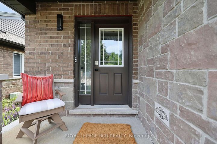 24 Westminster Crescent — photo 1