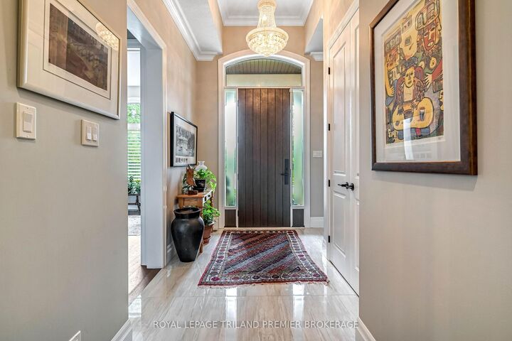 Property Photo: 249 Delacourt Road ON N6G 0H3