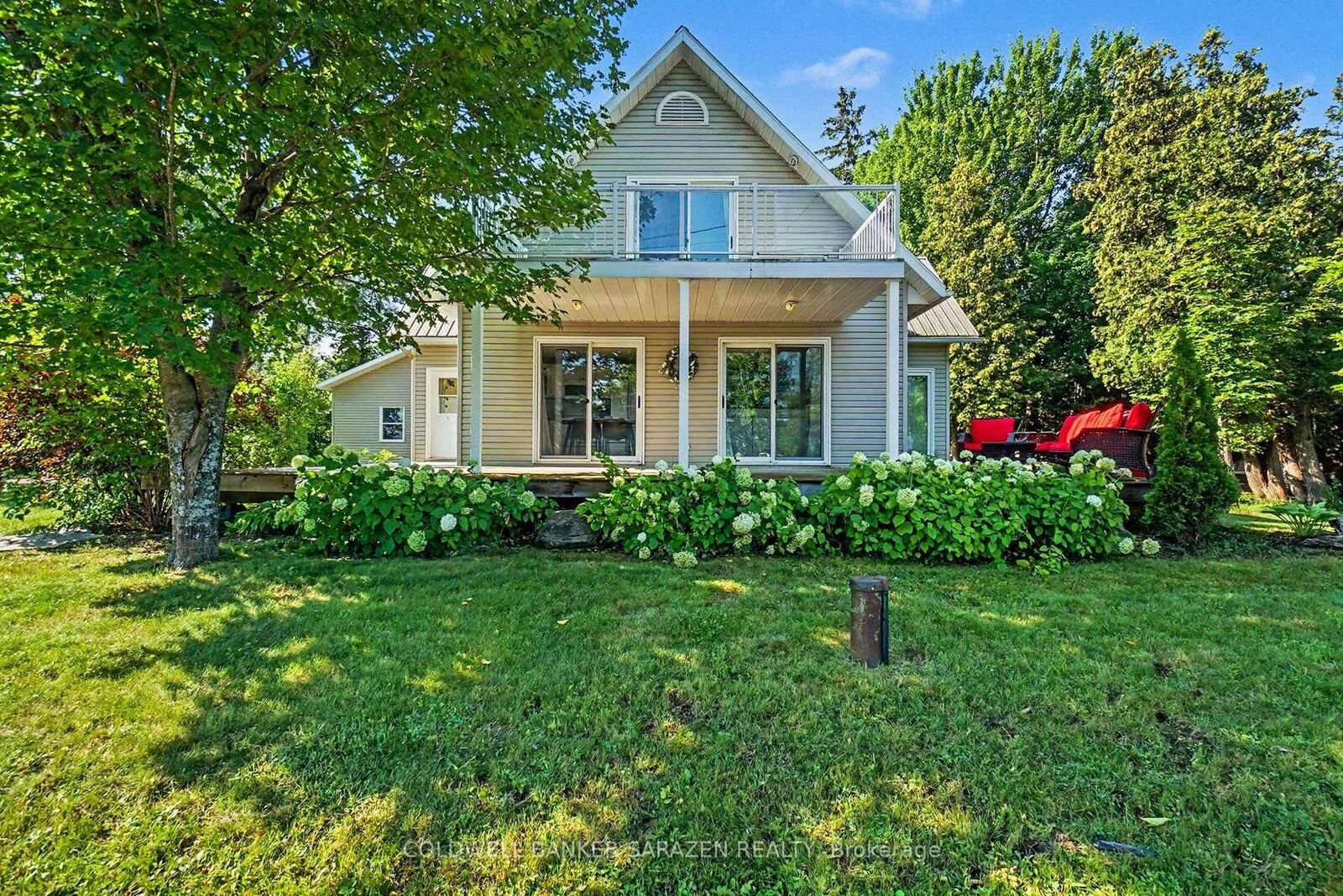 Property Photo: 86 Towey Lane ON K7V 3Z8