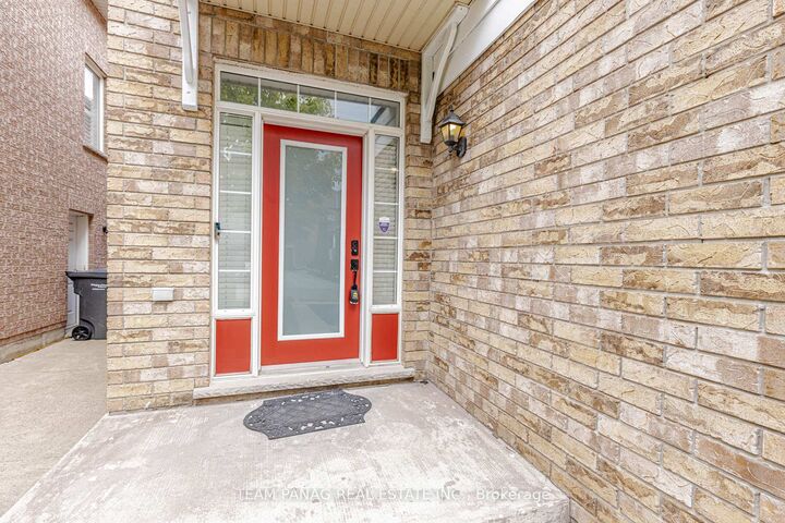 Property Photo: 7 Village Lake Crescent ON L6S 6K2