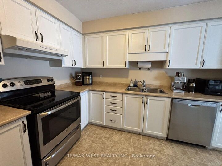 Property Photo:  645B Basswood Street  ON N2V 2K8 