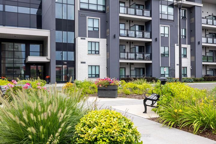 Property Photo: 3170 Erin Mills Parkway 321 ON L5L 0B6