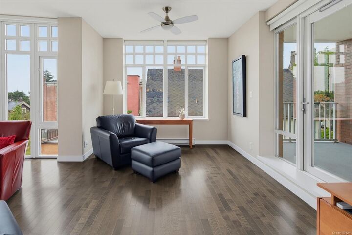 Property Photo: 999 Burdett Ave #402 BC V8V 3G7