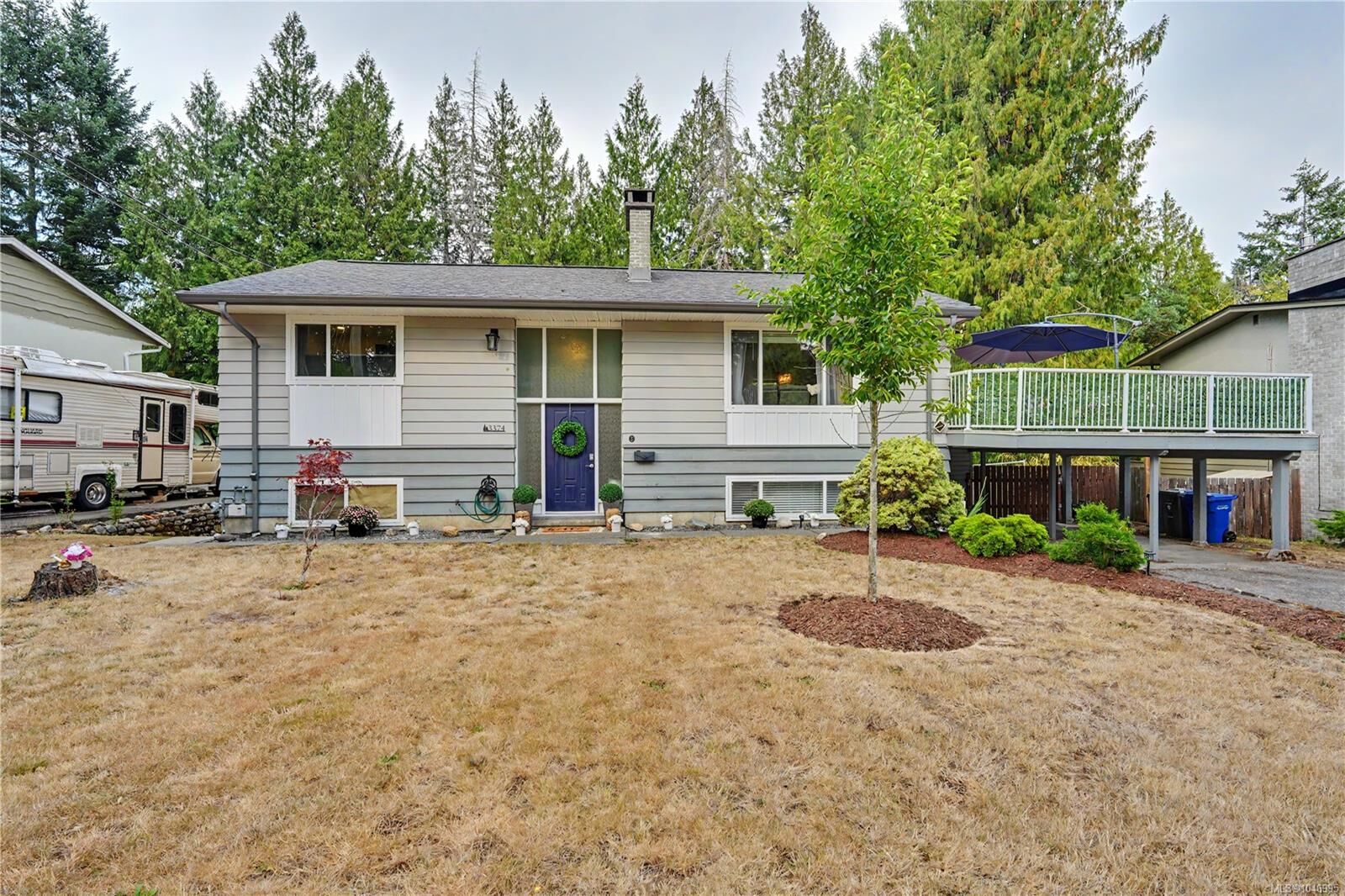 Property Photo: 3374 Uplands Dr BC V9T 2T5