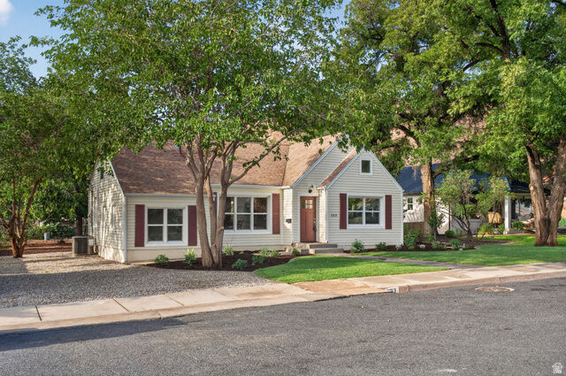Property Photo: 383 W 200 S UT 84770