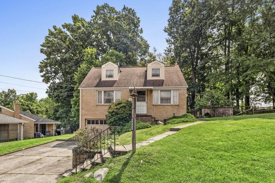 Property Photo:  5035 Clelia Dr  PA 15236 