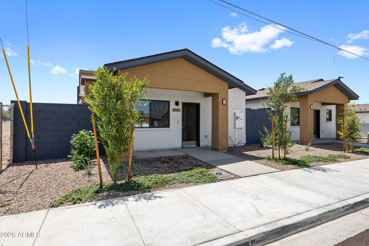 Property Photo: 2331 E McArthur Drive AZ 85288