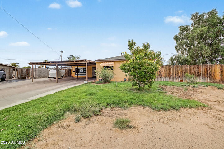 Property Photo:  5827 W Montecito Avenue  AZ 85031 