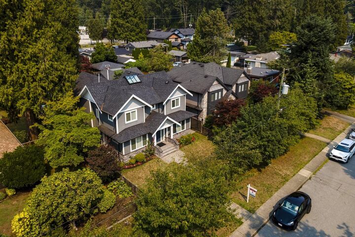 Property Photo: 842 W 20th Street BC V7P 2B4