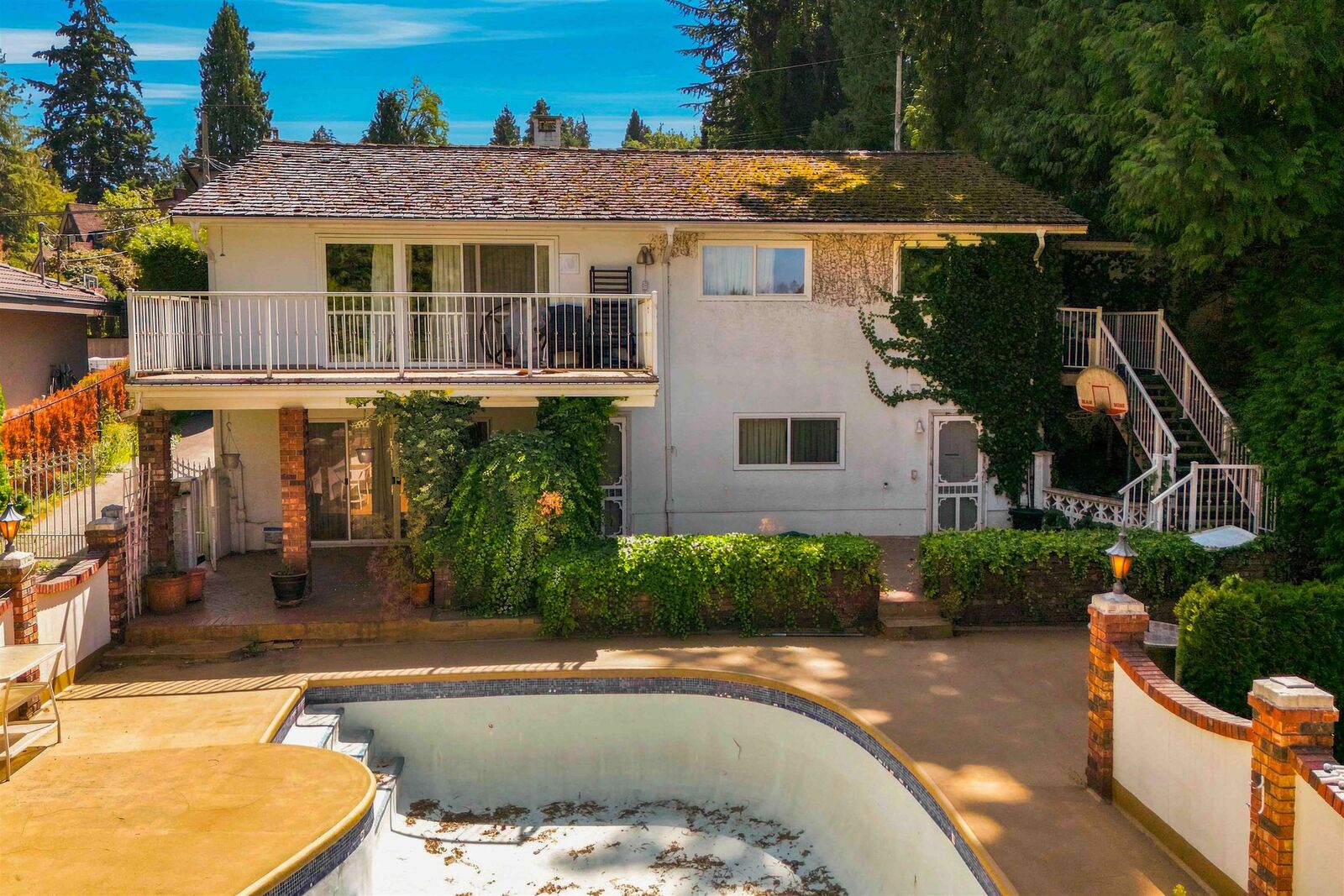 Property Photo:  7581 Burris Street  BC V5E 1Z1 