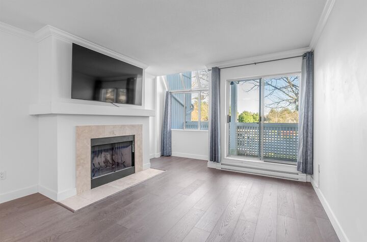 Property Photo: 7471 Blundell Road 105 BC V6Y 1J6