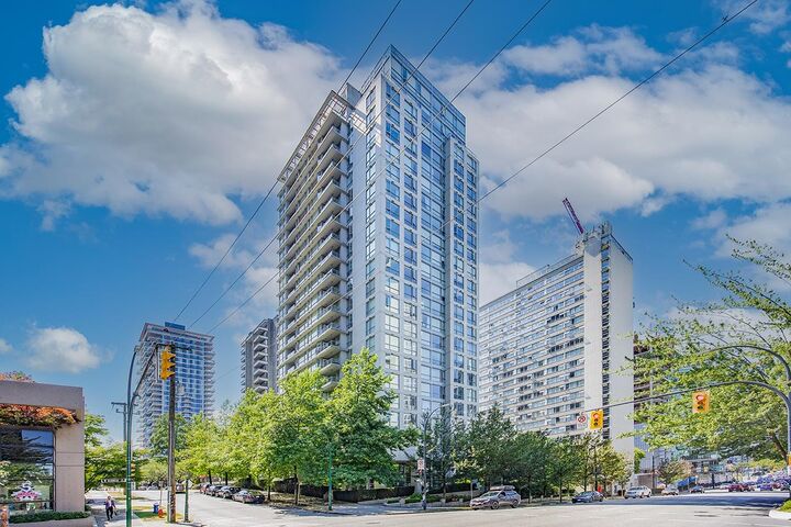 Property Photo: 1420 W Georgia Street 1601 BC V6G 3K4