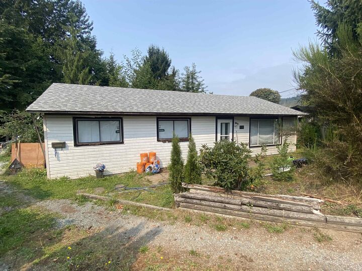 7893 Eagle Crescent — photo 1