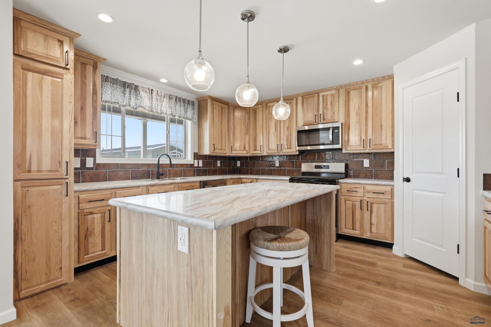 Property Photo:  1661.158 E Philadelphia Home 158  SD 57701 