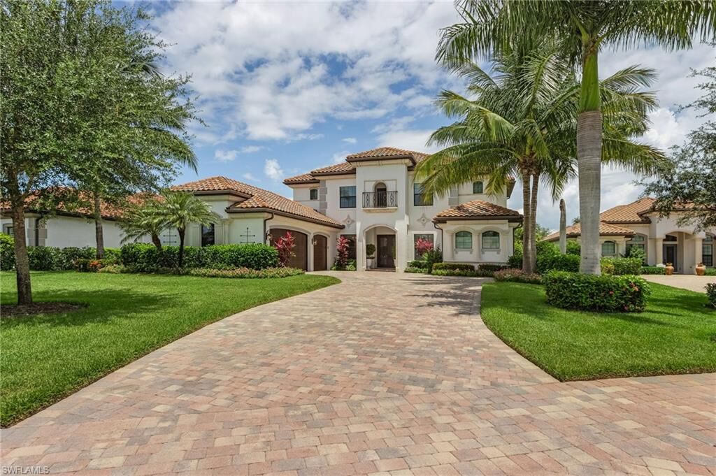 Property Photo: 3423 Runaway Ct FL 34114