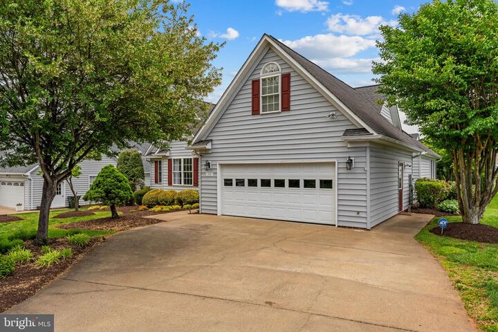 Property Photo: 1012 Golf Drive VA 22701