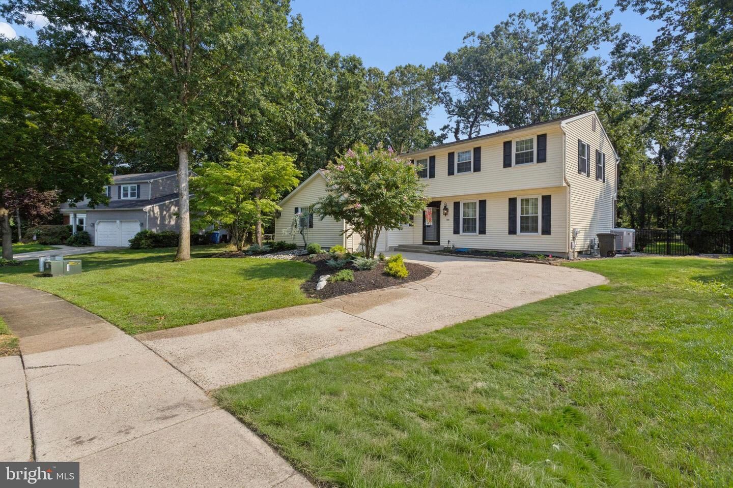 Property Photo:  306 Candlewood Lane  NJ 08054 