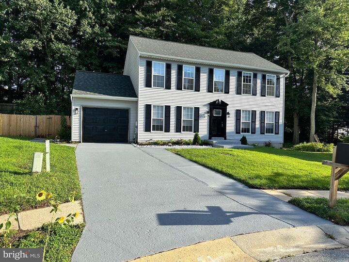 Property Photo: 7 Greenwich Court DE 19702