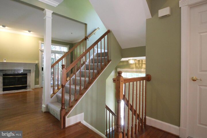 Property Photo:  6032 Kelsey Court  VA 22044 