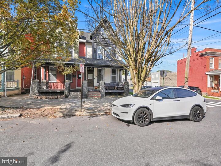Property Photo:  814 N Shippen Street  PA 17602 
