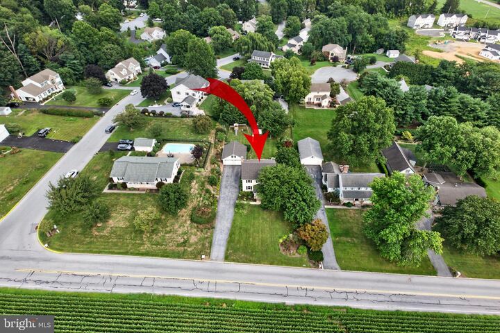 Property Photo:  612 Nissley Drive  PA 17057 