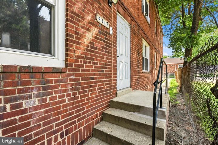Property Photo:  4117 Minnesota Avenue NE 2  DC 20019 