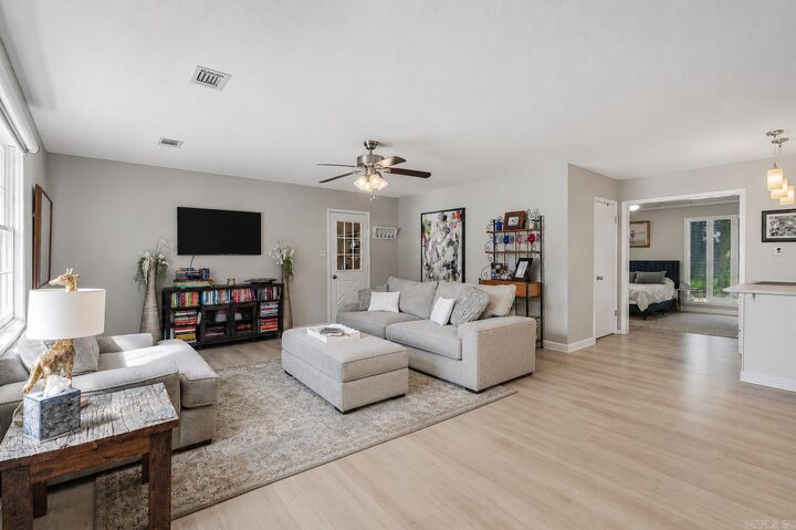 Property Photo: 1708 Rich Road AR 72401