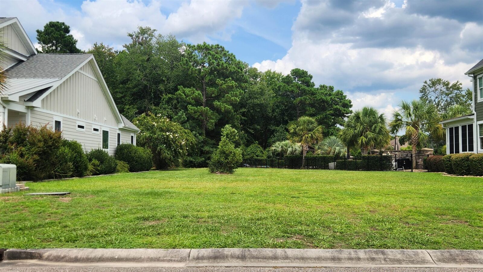 Property Photo: 1084 Fiddlehead Way SC 29579