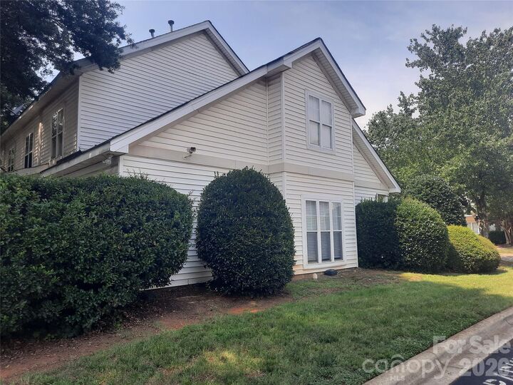 Property Photo:  6431 Mallard View Lane  NC 28269 