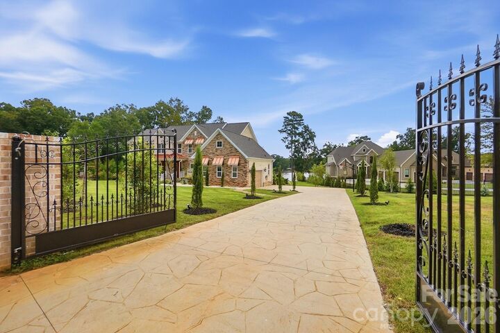 Property Photo: 1920 Marlin Drive SC 29710