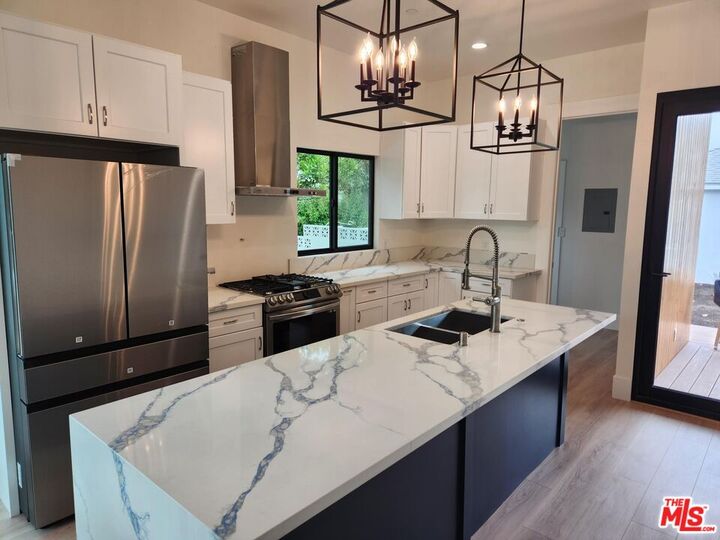 Property Photo: 16641 McCormick St CA 91436