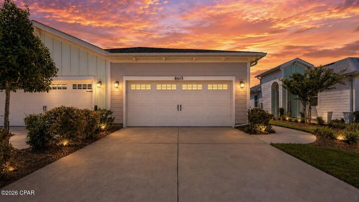 Property Photo: 8613 Tropics Avenue FL 32413