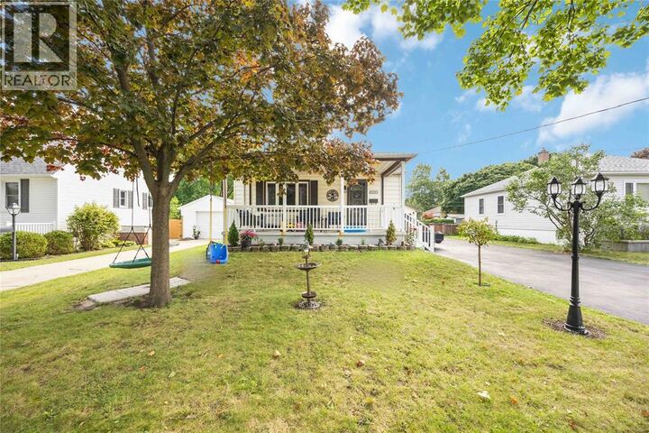 976 Briarfield Avenue — photo 1