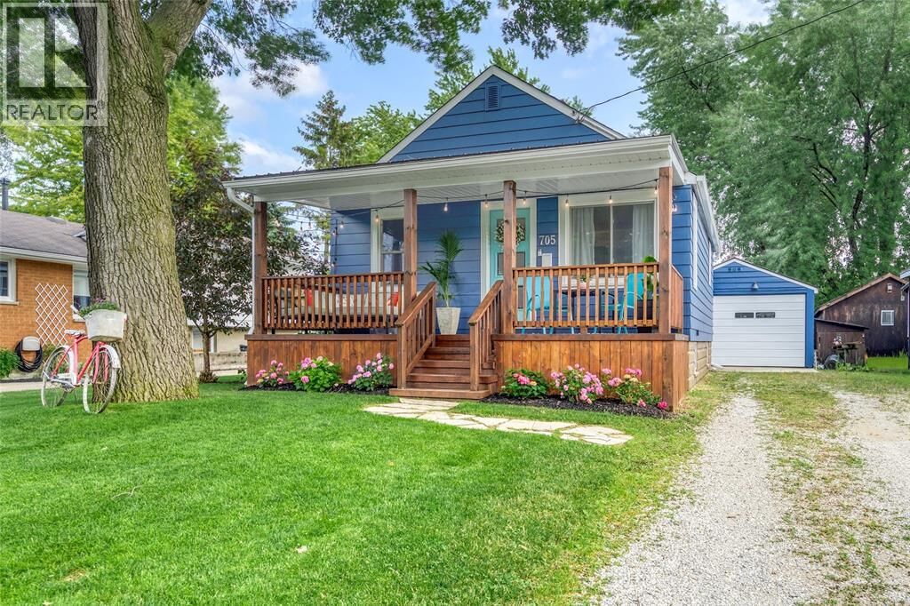 Property Photo: 705 Orchard Avenue ON N7V 2X3