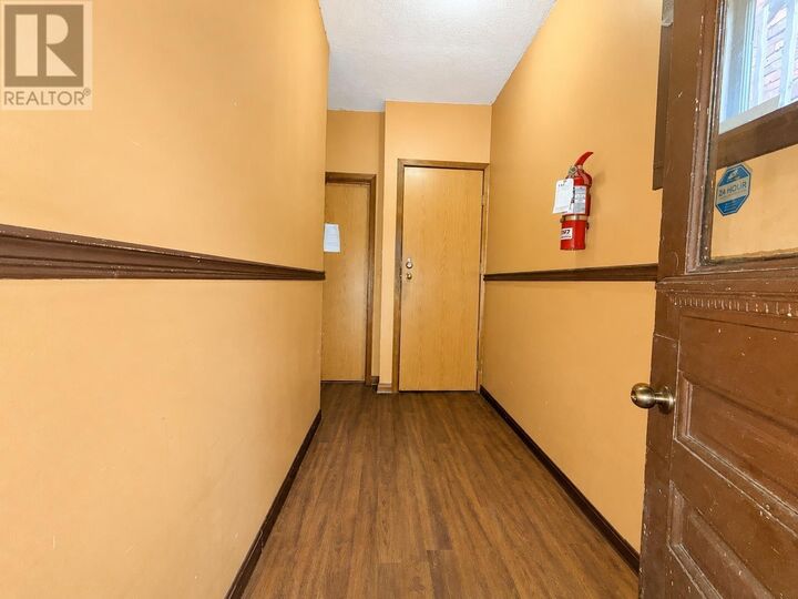 Property Photo:  345 Syndicate Ave N  ON P7C 3W4 