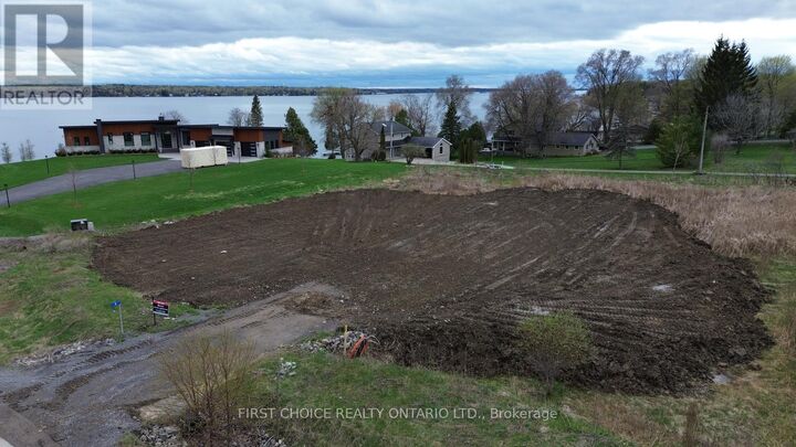 Property Photo:  4 South Shoreside Way South  ON K6V 5T1 