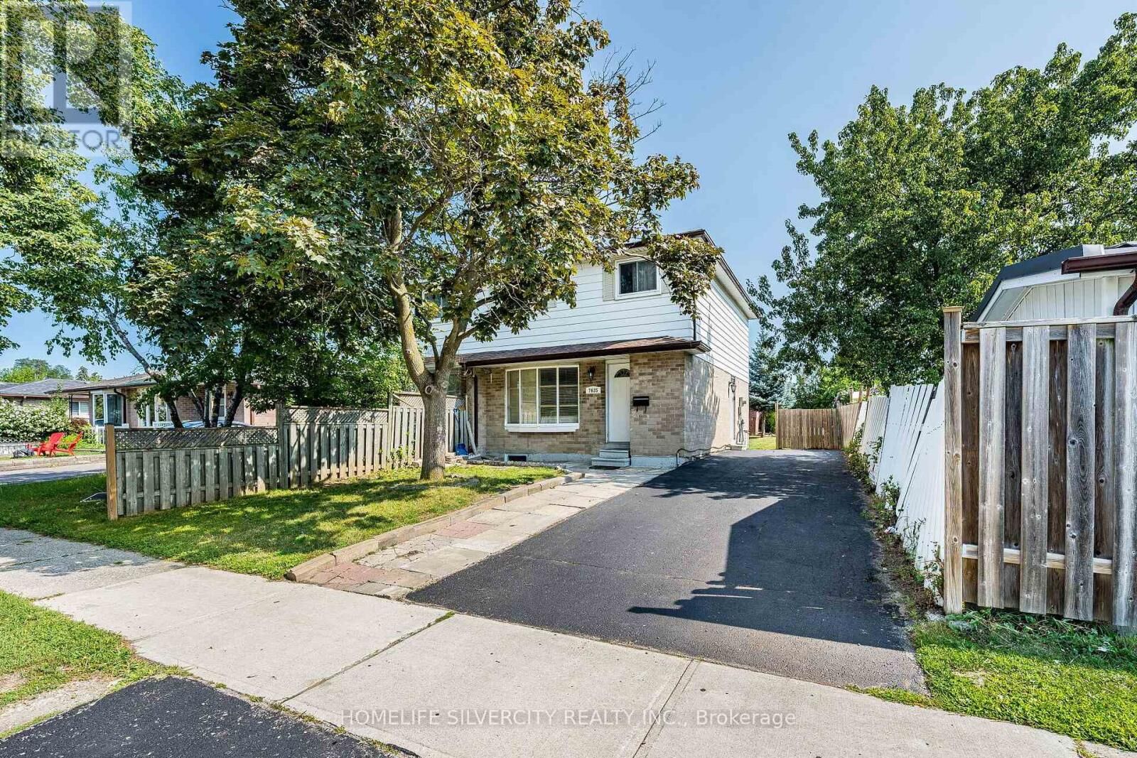 Property Photo: 7635 Anaka Drive ON L4T 3H8