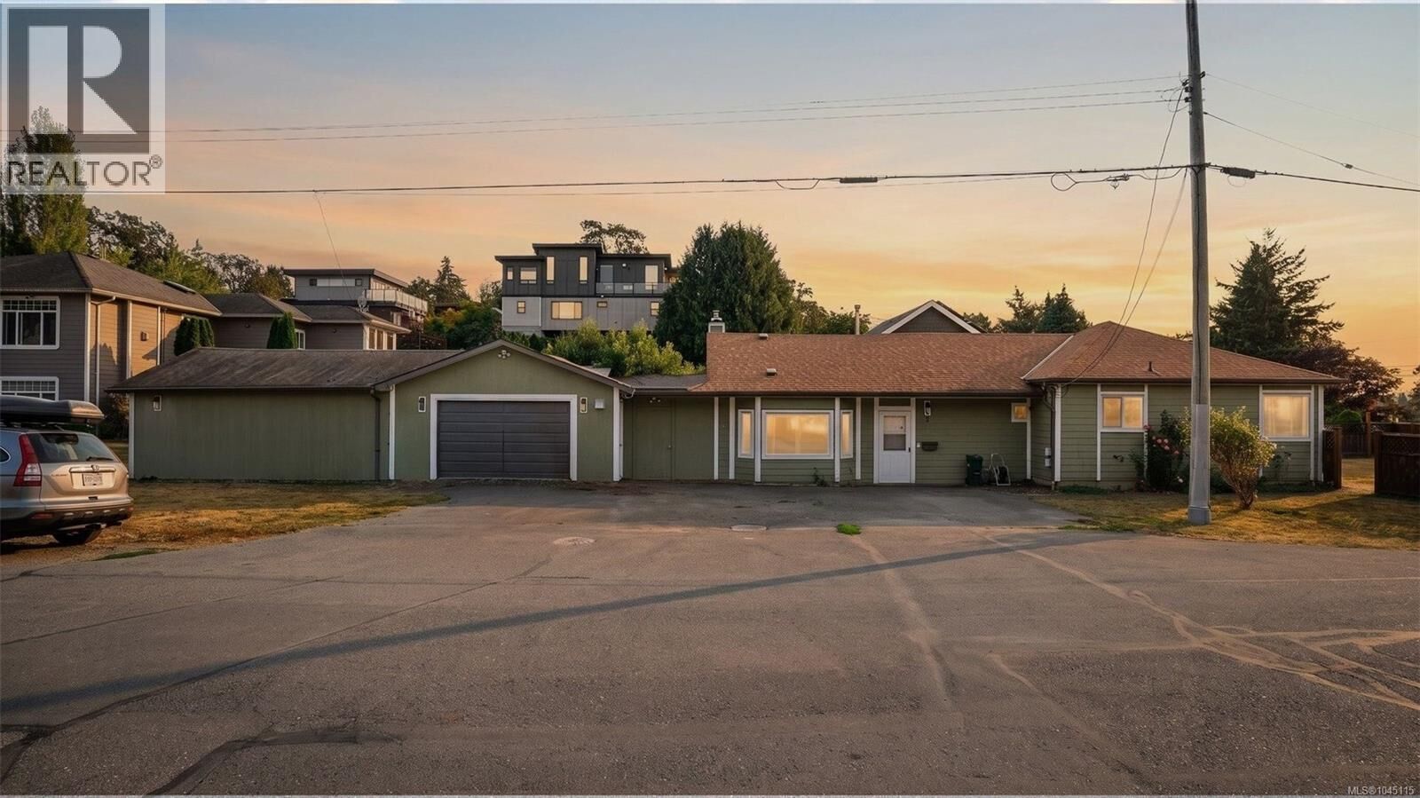 Property Photo: 9 Camden Avenue BC V8Z 1P6