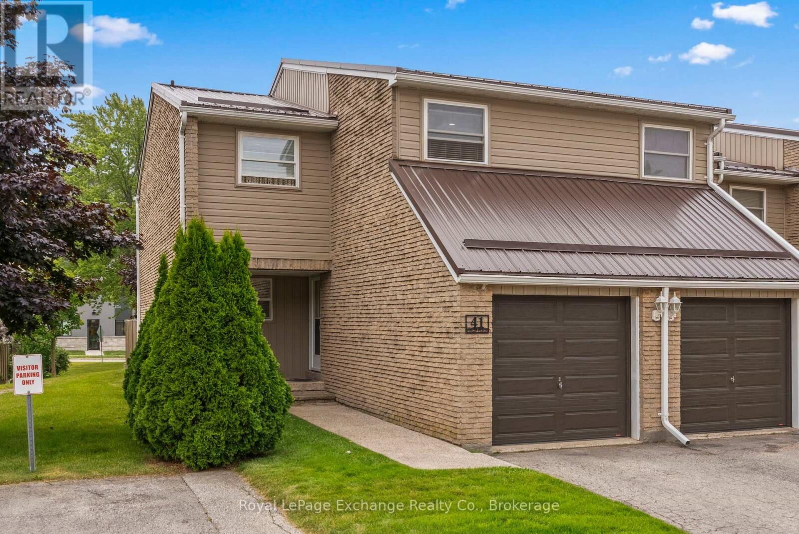Property Photo: 41 Philip Place 41 ON N2Z 2E2