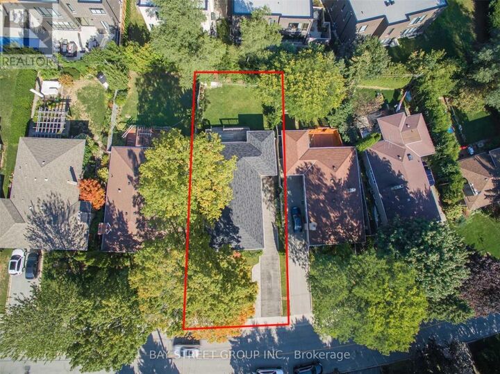 Property Photo:  33 Heathview Avenue  ON M2K 2C2 
