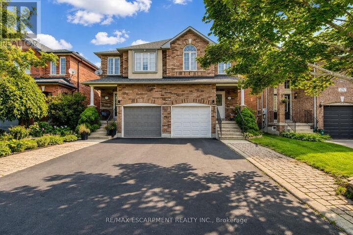 Property Photo: 1793 Creek Way ON L7L 6R1