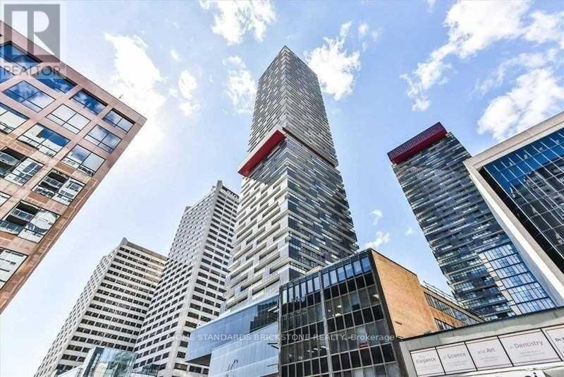 Property Photo: 8 Eglinton Avenue East 710 ON M4P 0C1